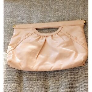 Lovely vintage faux leather embroidered peach handbag. Brand‎ is Bag Bazaar.